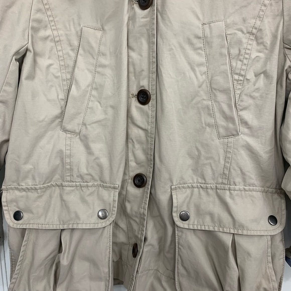 🎉GAP lightweight, snap button, lined windbreaker size M - Picture 3 of 12